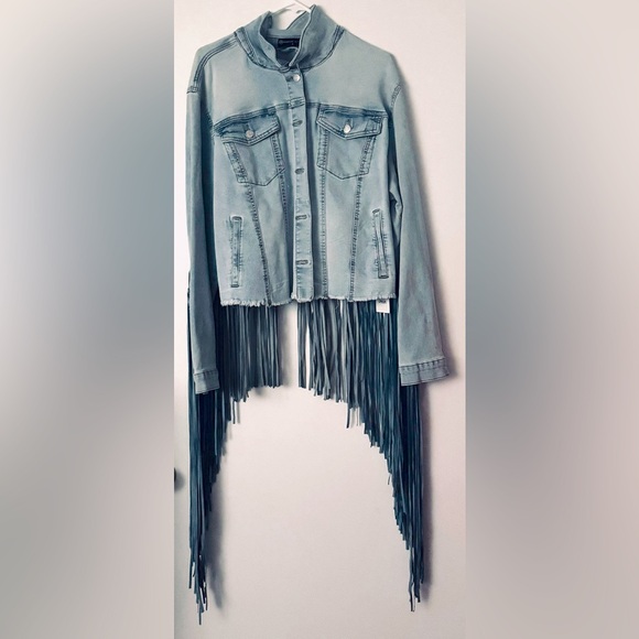 NWT Fashion to Figure Ruthie Fringe Denim Trucker Jacket. Plus size 2 avail - Picture 16 of 16